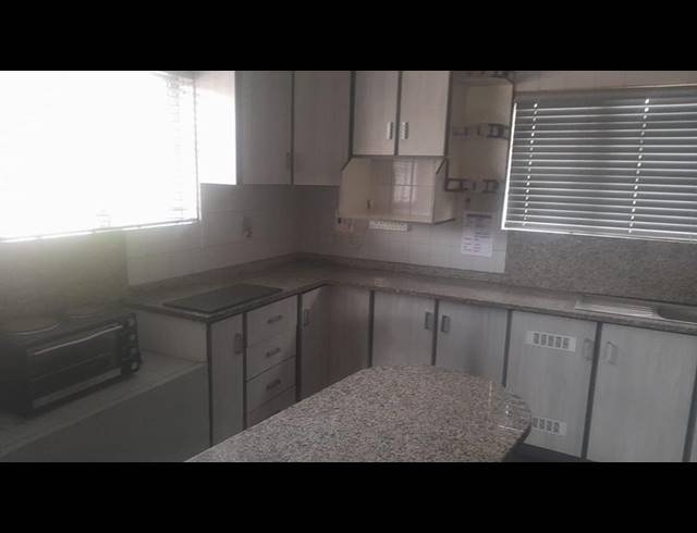 2 BEDROOM PROPERTY TO RENT IN AVOCA
